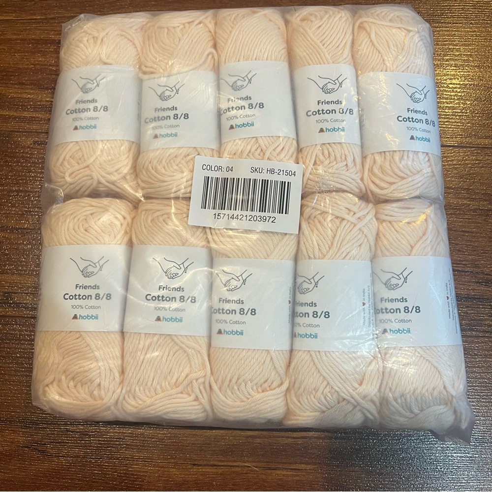 New 10 FRIENDS 100 % Cotton 8/8 Skeins Soft Cream Crochet Knit  50g